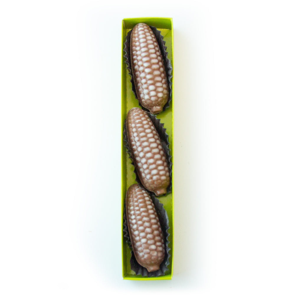 
                  
                    Load image into Gallery viewer, Thanksgiving Gift Box - Corn on the Cob 3 piece Sleeve
                  
                
