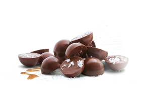 
                  
                    Load image into Gallery viewer, Salted Caramels - 34% Milk Chocolate, made with organic cane sugar and Vancouver Island Sea Salt - 8 pieces
                  
                